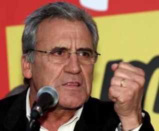 Passos Coelho devia ter colocado em Bruxelas a questão da renegociação da dívida - Jerónimo de Sousa